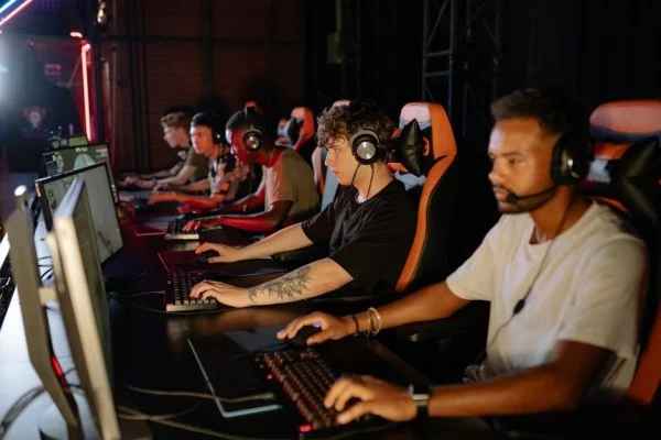 PUBG全球锦标赛中国战队冲冠与韩国队运营对决分析